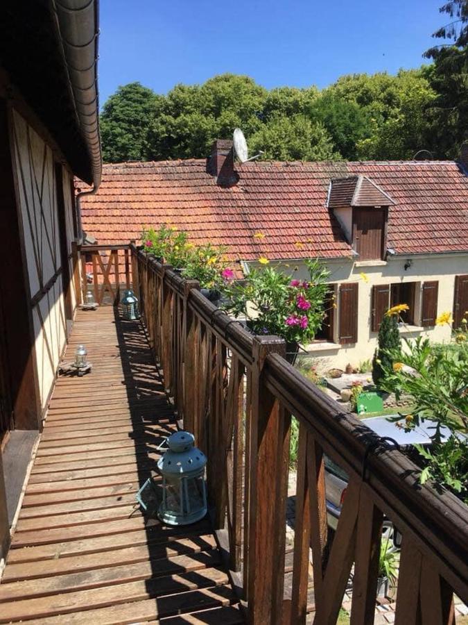 Au Fil De L'Eau & Gite "Le Jardin Du Moulin" Fourges Экстерьер фото
